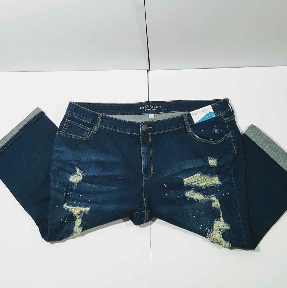 NWT Boutique Skinny Distressed Crop size 22W plus